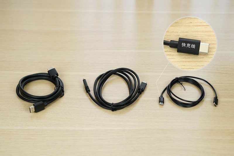 星空体育平台OLED面板、15.6英寸4K分辨率，我愿称它为Switch最佳伴侣