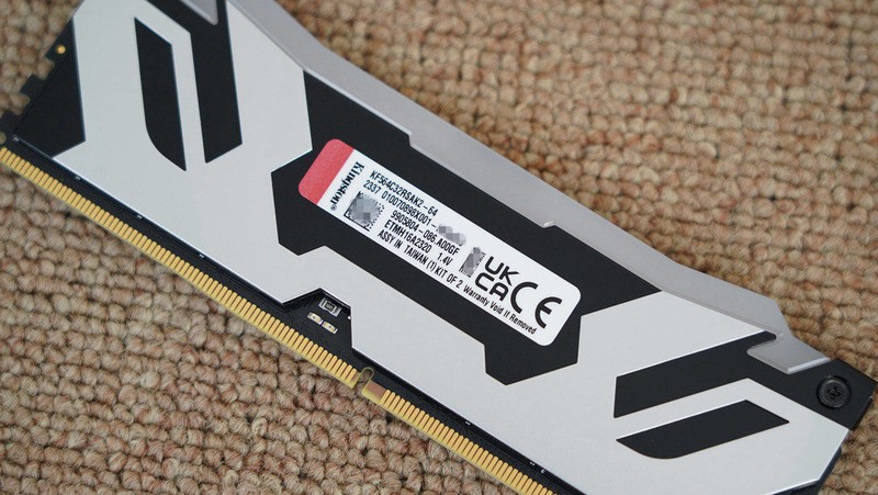 入门级游戏电脑怎么选？8400F+6750GRE 10G VS 12400F+4060告诉你答案