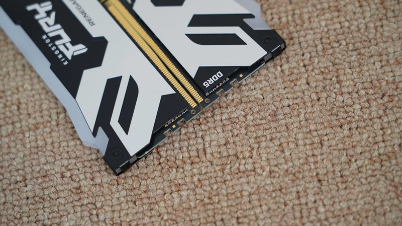 入门级游戏电脑怎么选？8400F+6750GRE 10G VS 12400F+4060告诉你答案