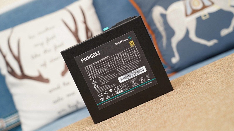 入门级游戏电脑怎么选？8400F+6750GRE 10G VS 12400F+4060告诉你答案