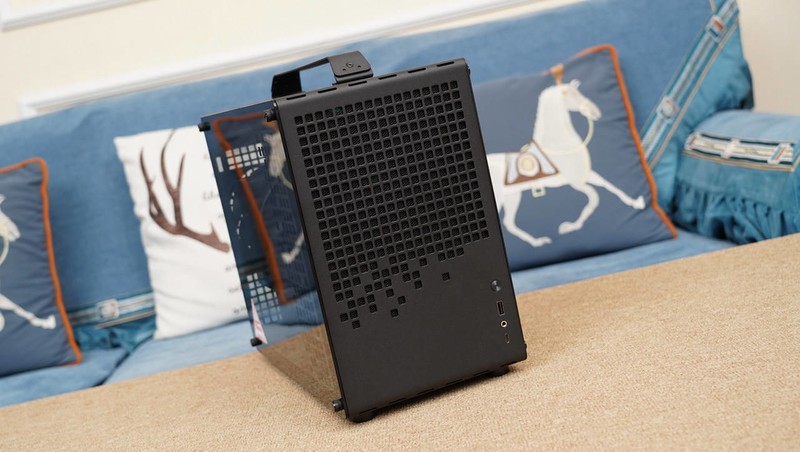 入门级游戏电脑怎么选？8400F+6750GRE 10G VS 12400F+4060告诉你答案