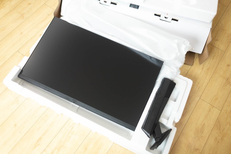 一步到位的选择，显示器中的高性能水桶机，MSI微星MPG321UR-QD