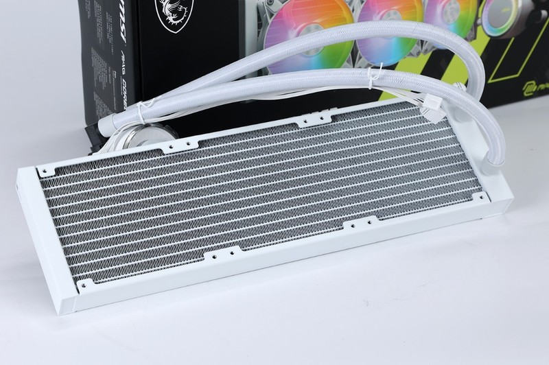 14700k散热不知道咋选？这款微星寒冰E360白色限定款一体水冷推荐