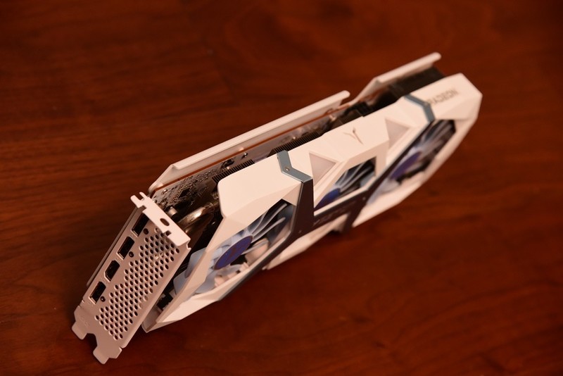 游戏利器，中国版RX 7650GRE上市，成功偷塔RTX 4060！