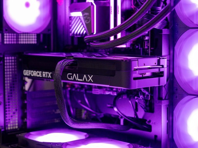 全网唯一6400C28/8000C36双EXPO内存，佰维DW100 OC LAB联名款测评