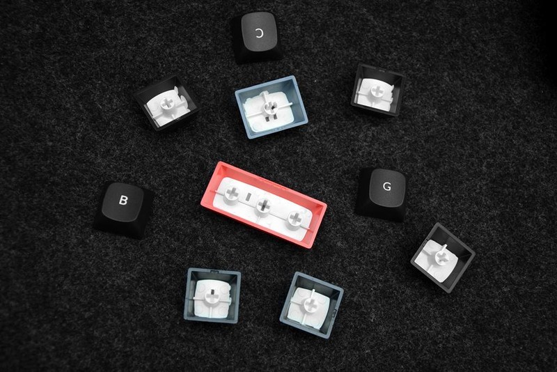 40%配列、全铝、Gasket结构，Keychron Q9客制化机械键盘开箱