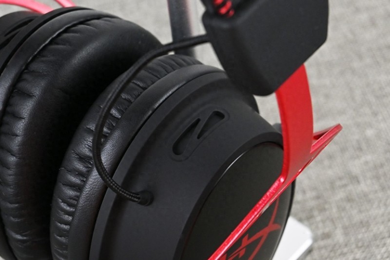 300小时超长续航，HyperX阿尔法无线游戏耳机开箱试玩