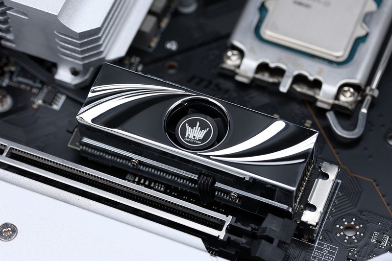 14700k散热不知道咋选？这款微星寒冰E360白色限定款一体水冷推荐