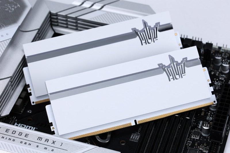 14700k散热不知道咋选？这款微星寒冰E360白色限定款一体水冷推荐