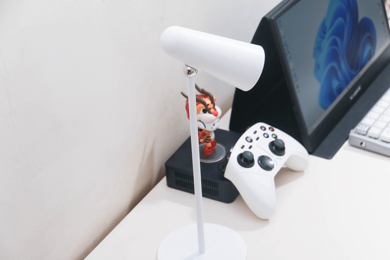 小米米家多功能充电台灯，能看书还能当手电筒，几十块真香