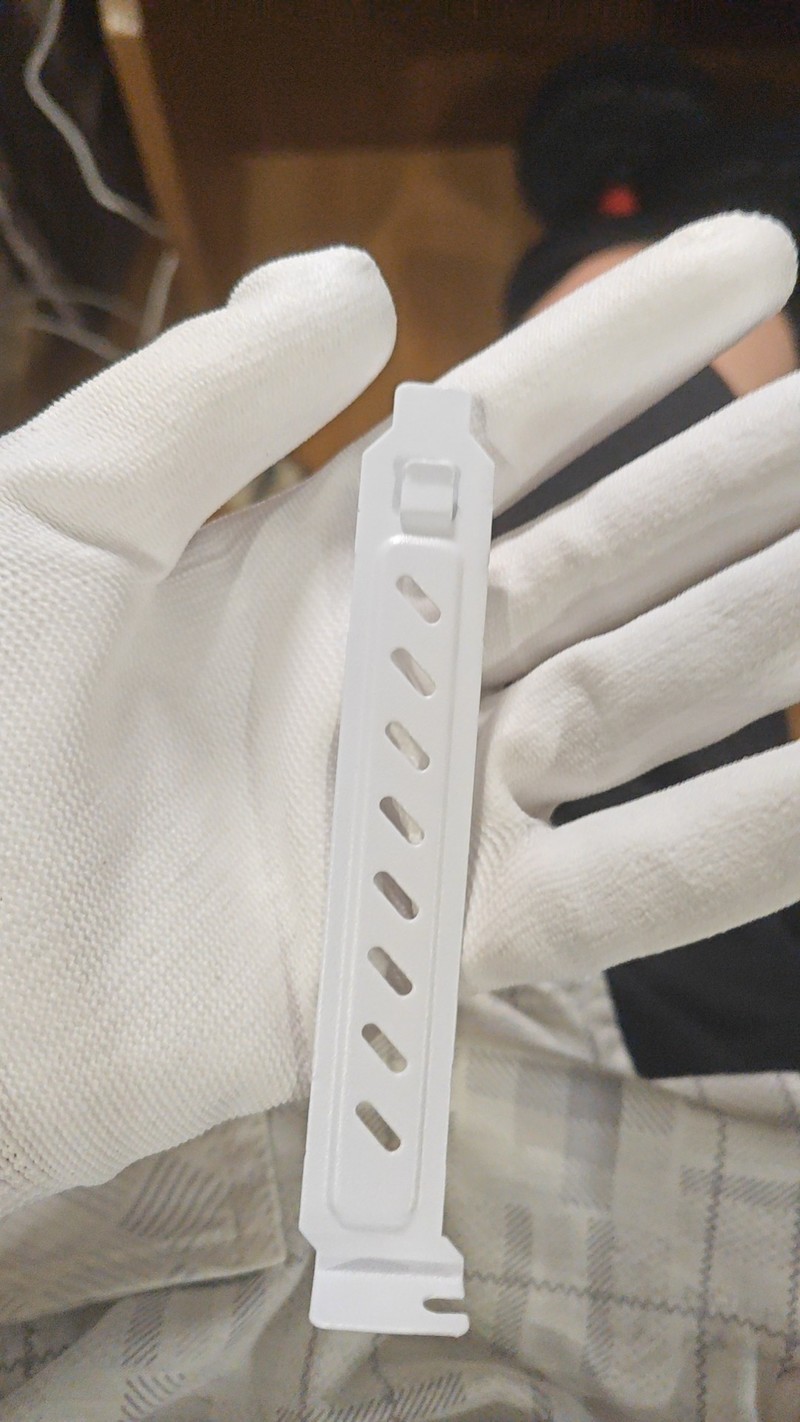 同事和朋友配的新电脑