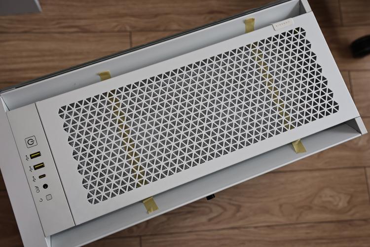 轻松拿捏i9-14900K星空体育平台990PRO：海盗船iCUE LINK H150i LCD/MP600 Elite