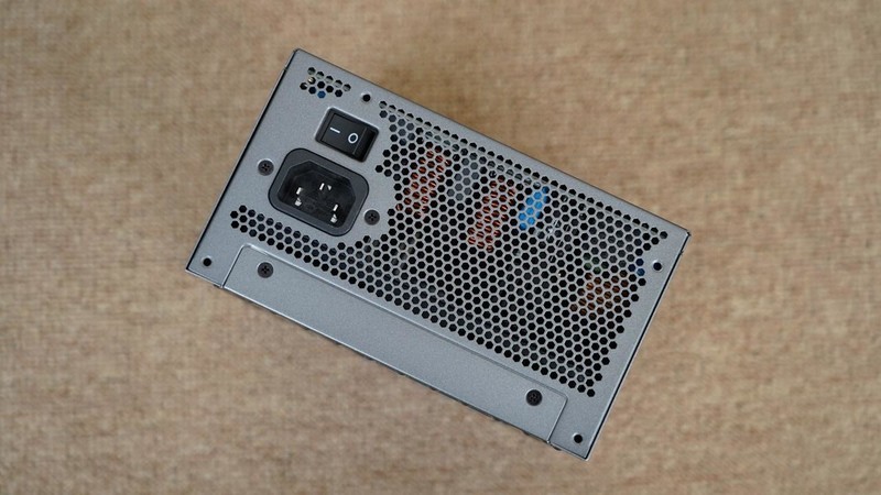 如何打造高性能海景房？14900K+华硕B760小吹雪S+影驰RTX4080S主机分享