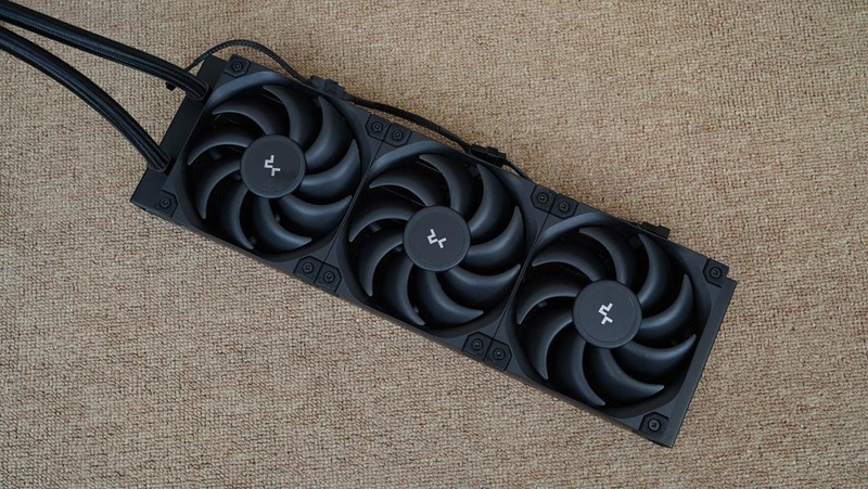 如何打造高性能海景房？14900K+华硕B760小吹雪S+影驰RTX4080S主机分享