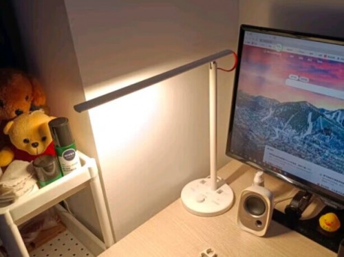 儿童护眼灯推荐排行榜第一名推荐：哪个牌子的护眼台灯比较好？