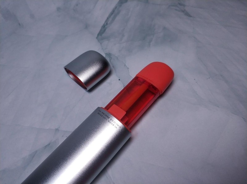 摆脱口腔异味，清新口气如此简单：左点智能口腔喷雾