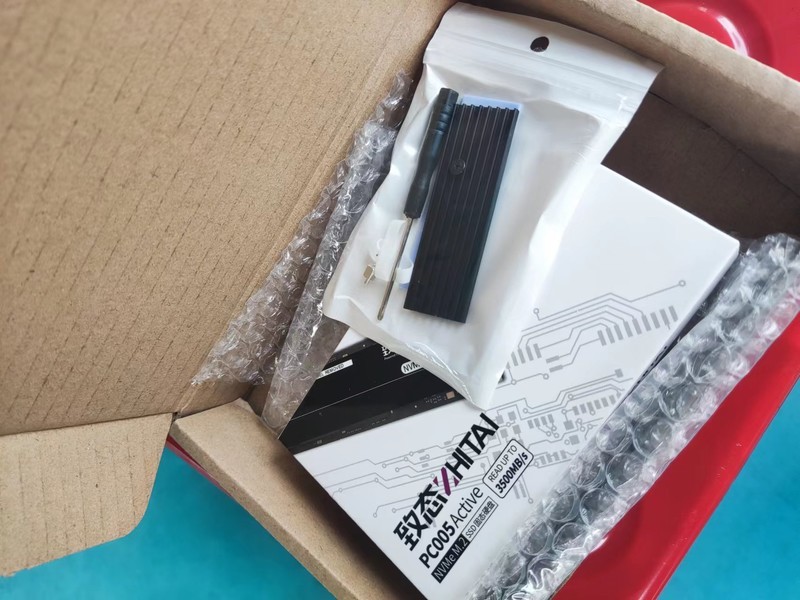 同事和朋友配的新电脑