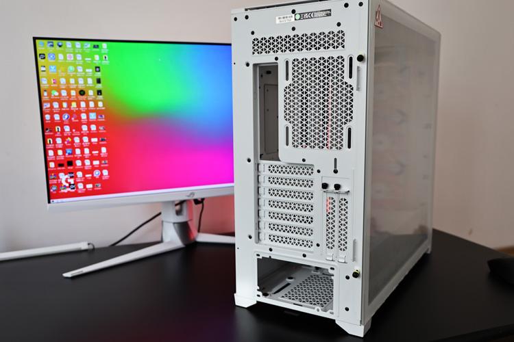 轻松拿捏i9-14900K星空体育平台990PRO：海盗船iCUE LINK H150i LCD/MP600 Elite