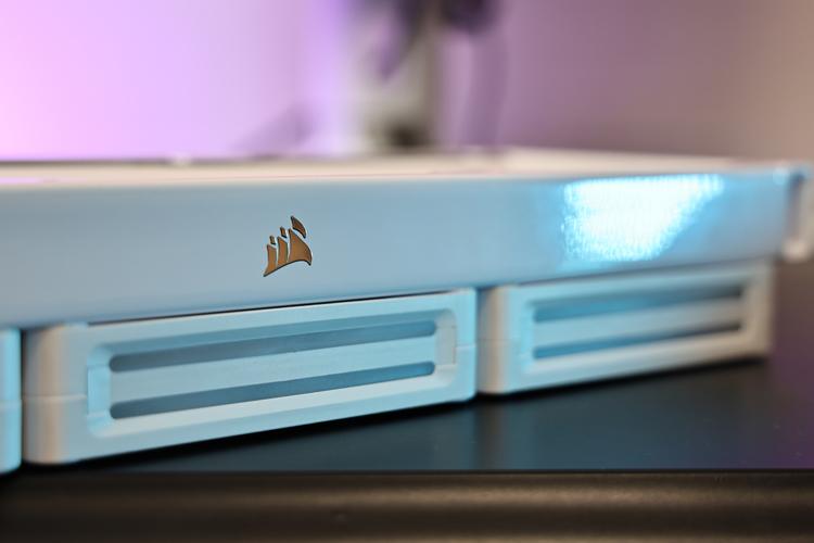 轻松拿捏i9-14900K星空体育平台990PRO：海盗船iCUE LINK H150i LCD/MP600 Elite