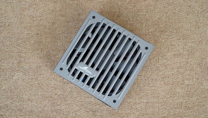 如何打造高性能海景房？14900K+华硕B760小吹雪S+影驰RTX4080S主机分享