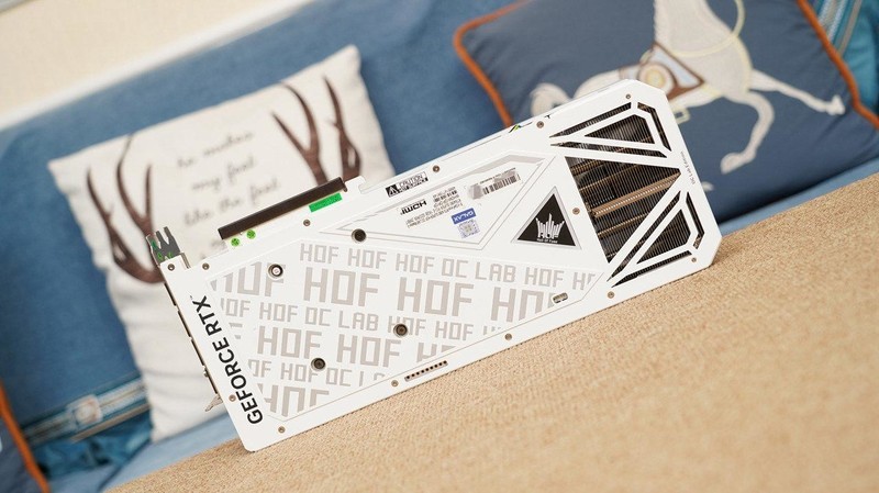 如何打造高性能海景房？14900K+华硕B760小吹雪S+影驰RTX4080S主机分享