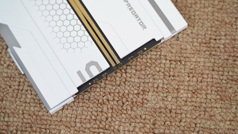 如何打造高性能海景房？14900K+华硕B760小吹雪S+影驰RTX4080S主机分享