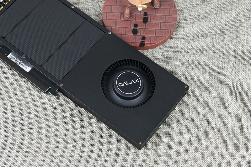 影驰RTX4060Ti无双MAX游戏显卡开箱+拆解：专业风格设计