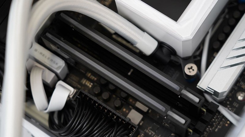 非一般的电竞美学？阿斯加特 博拉琪 II DDR5 7200 RGB内存体验分享