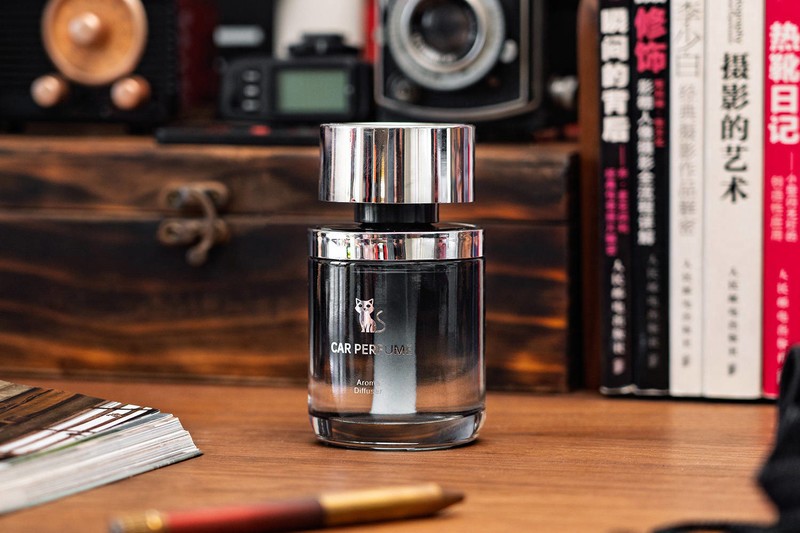 惠车猫车载香薰：来自法国的香料和调制，香气可控持久自然