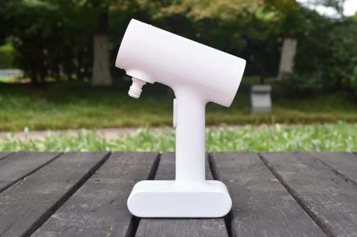 米家无线洗车机洗车体验：没有水电束缚，随时随地可用，够方便