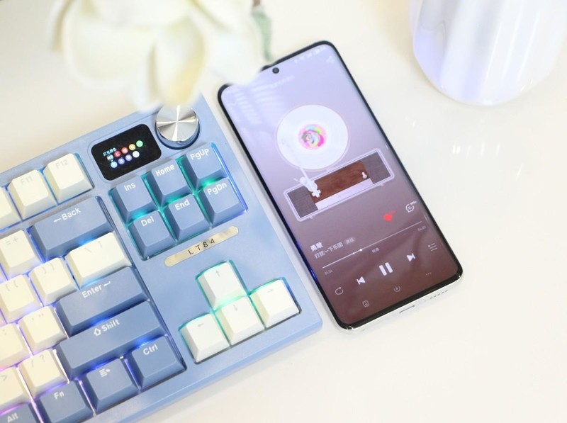 狼途LT84三模机械键盘体验！国产要都这么干，还有国外键盘啥事？