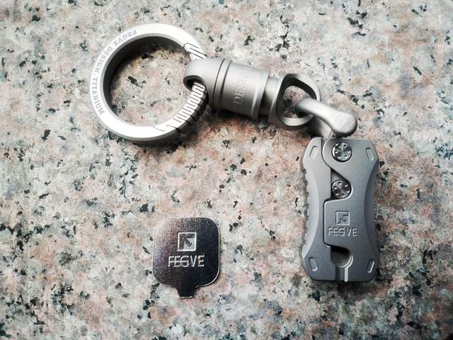 不能开快递的潮玩挂坠不是解压的EDC神器：fegve钛合金多功能挂坠