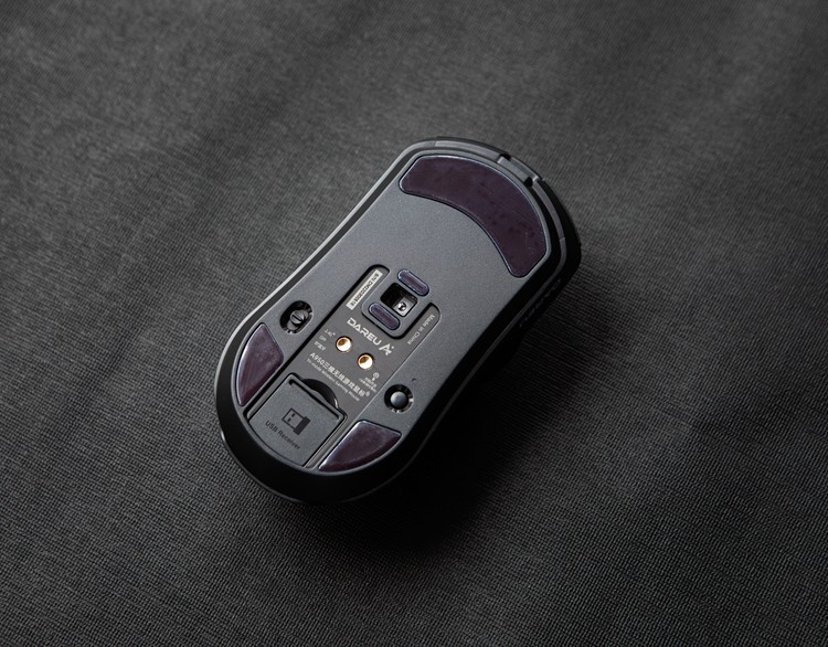 国产自研，性价比爆棚—达尔优A950三模无线电竞游戏鼠标