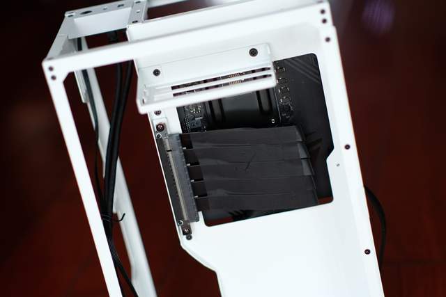 老酒换新瓶，有得有失的装机体验，乔思伯VR3如何兼容C8i DTX版型？