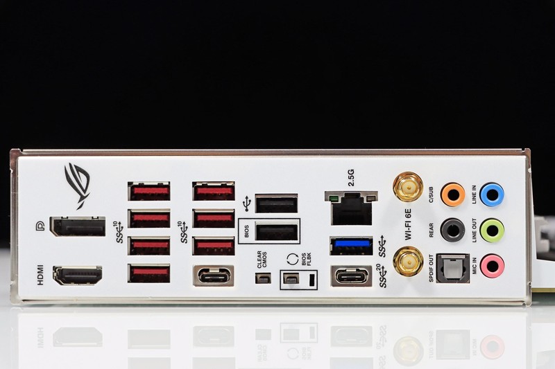 R5 7600 + X670E 吹雪搭台，5 款显卡实测《生化危机4：重置版》