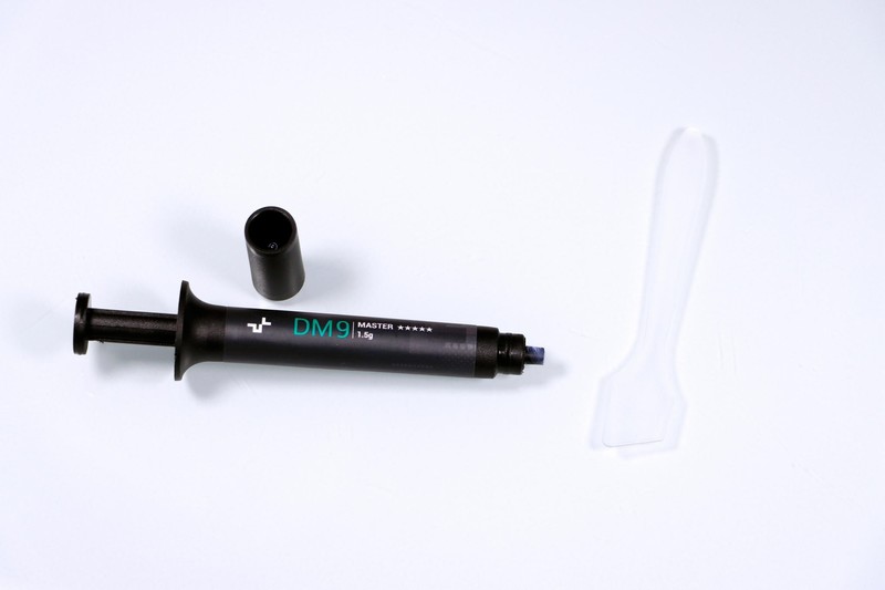 R5 7600 + X670E 吹雪搭台，5 款显卡实测《生化危机4：重置版》