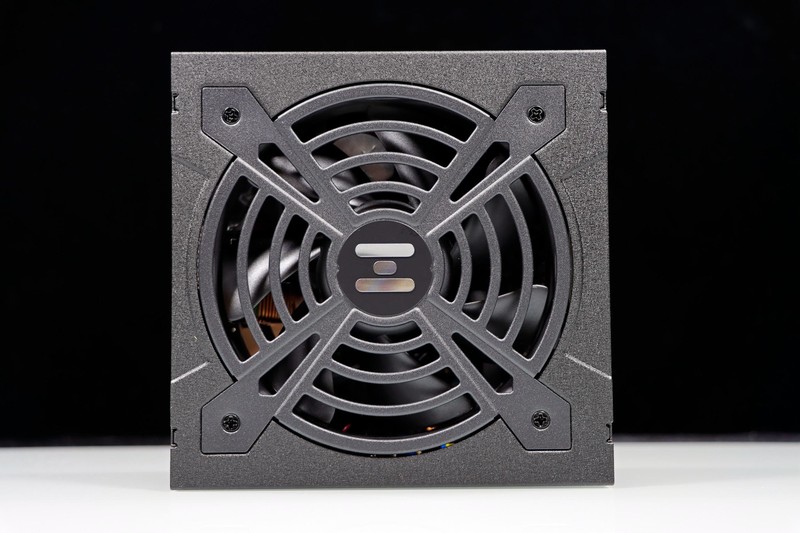 R5 7600 + X670E 吹雪搭台，5 款显卡实测《生化危机4：重置版》