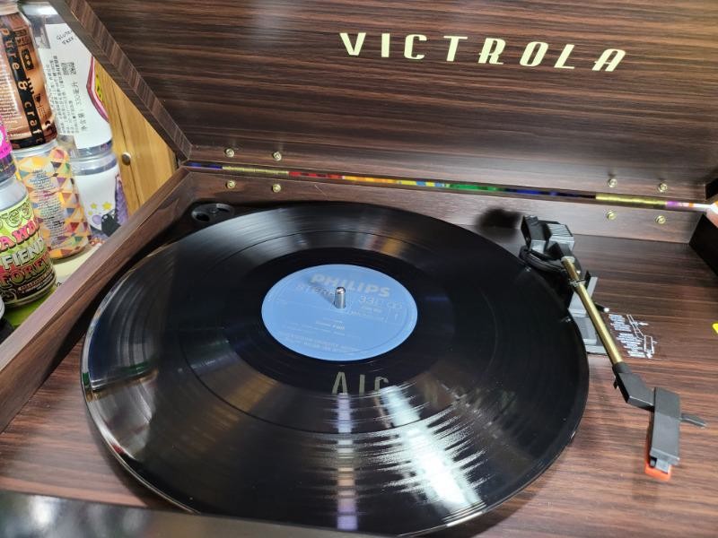 赏心悦目，玩法丰富！Victrola Empire多功能黑胶复古留声机