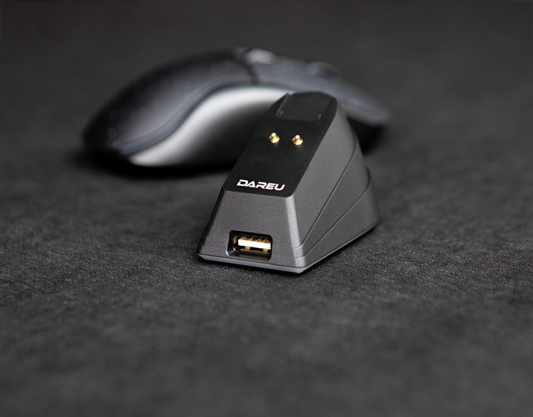 国产自研，性价比爆棚—达尔优A950三模无线电竞游戏鼠标