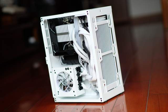 老酒换新瓶，有得有失的装机体验，乔思伯VR3如何兼容C8i DTX版型？