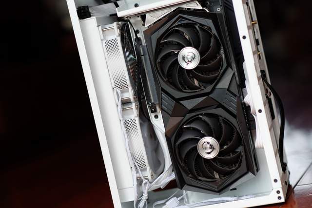 老酒换新瓶，有得有失的装机体验，乔思伯VR3如何兼容C8i DTX版型？