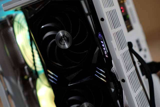 老酒换新瓶，有得有失的装机体验，乔思伯VR3如何兼容C8i DTX版型？