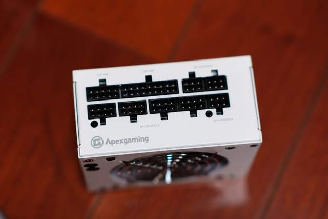 老酒换新瓶，有得有失的装机体验，乔思伯VR3如何兼容C8i DTX版型？