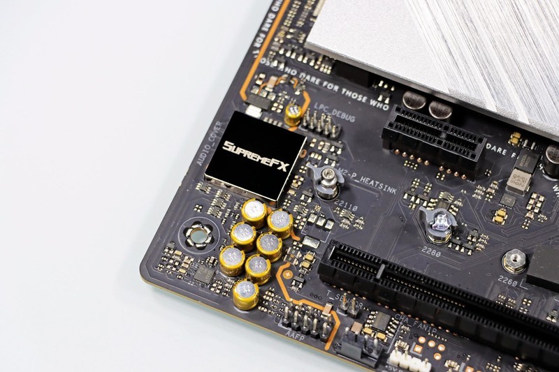 R5 7600 + X670E 吹雪搭台，5 款显卡实测《生化危机4：重置版》