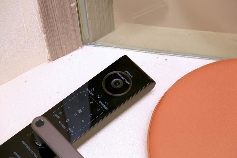 不止玩玩而已？体验华为智能门锁SE猫眼版体验后有所思