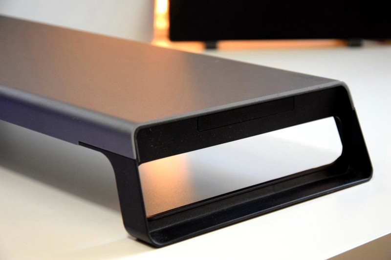 三屏齐聚，铝合金工业风桌搭清单，有颜值有生产力，你爱了吗？