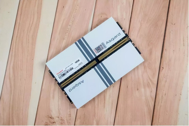 特挑BDIE，高频低时序潜力大，阿斯加特瓦尔基里DDR4内存体验