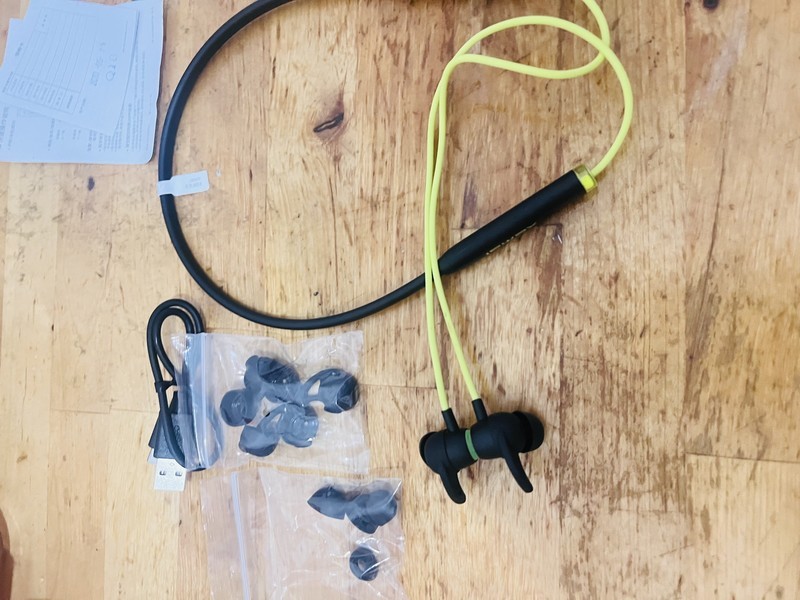 选购运动型蓝牙耳机时，我们应该注意哪几点？