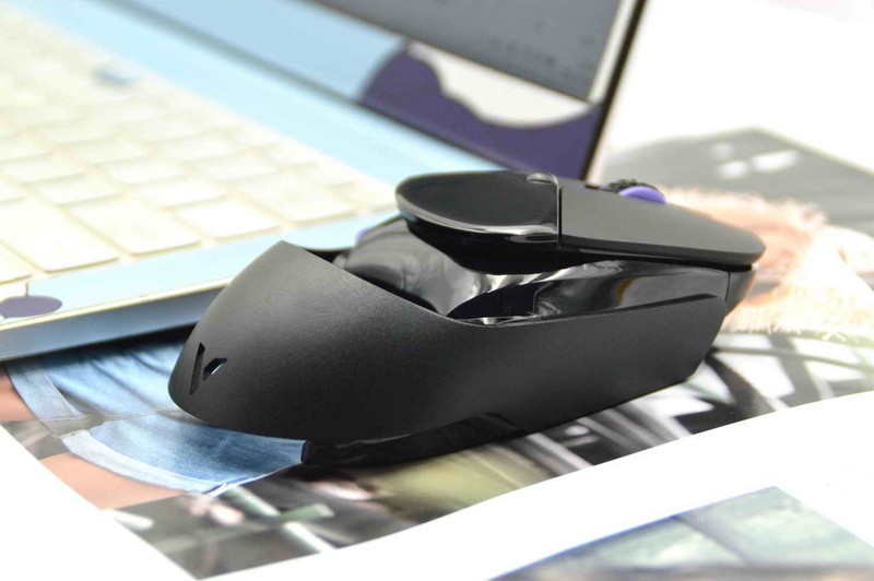 带屏显“超跑”个性游戏鼠标，玩家最佳外设搭档雷柏VT960PRO评测