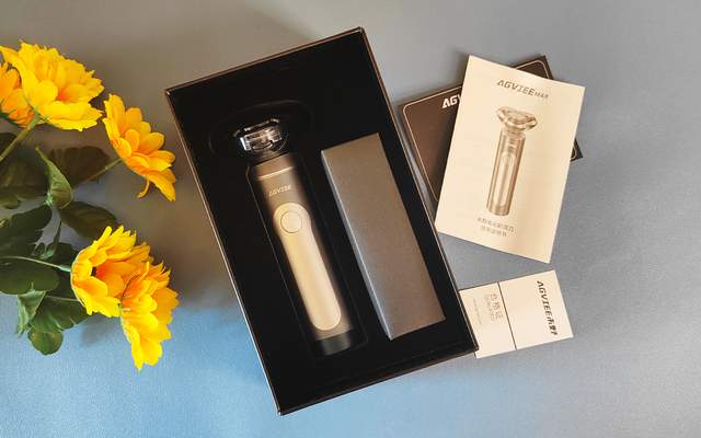 德国进口刀片，千元级清爽体验，未野MAX剃须刀